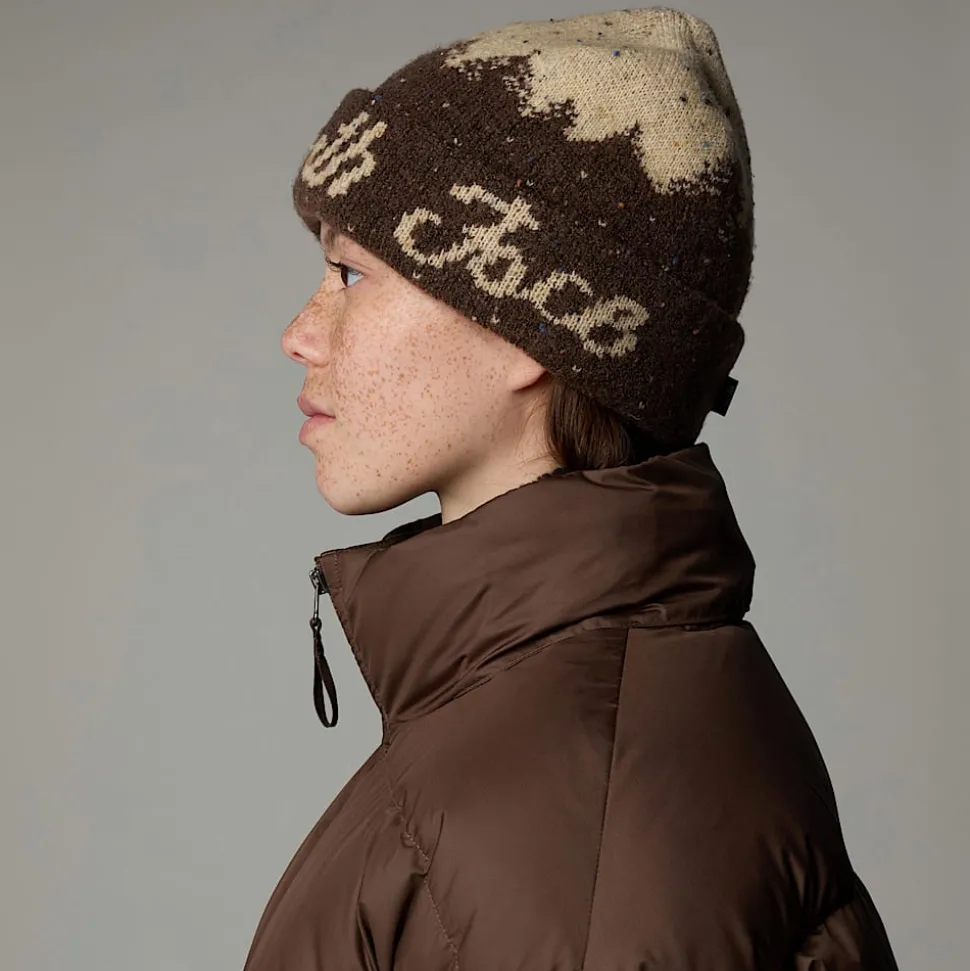 Gorro Cabin Mountainscape