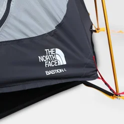 Tienda De Campaña Bastion Summit Series™ De 4 Plazas